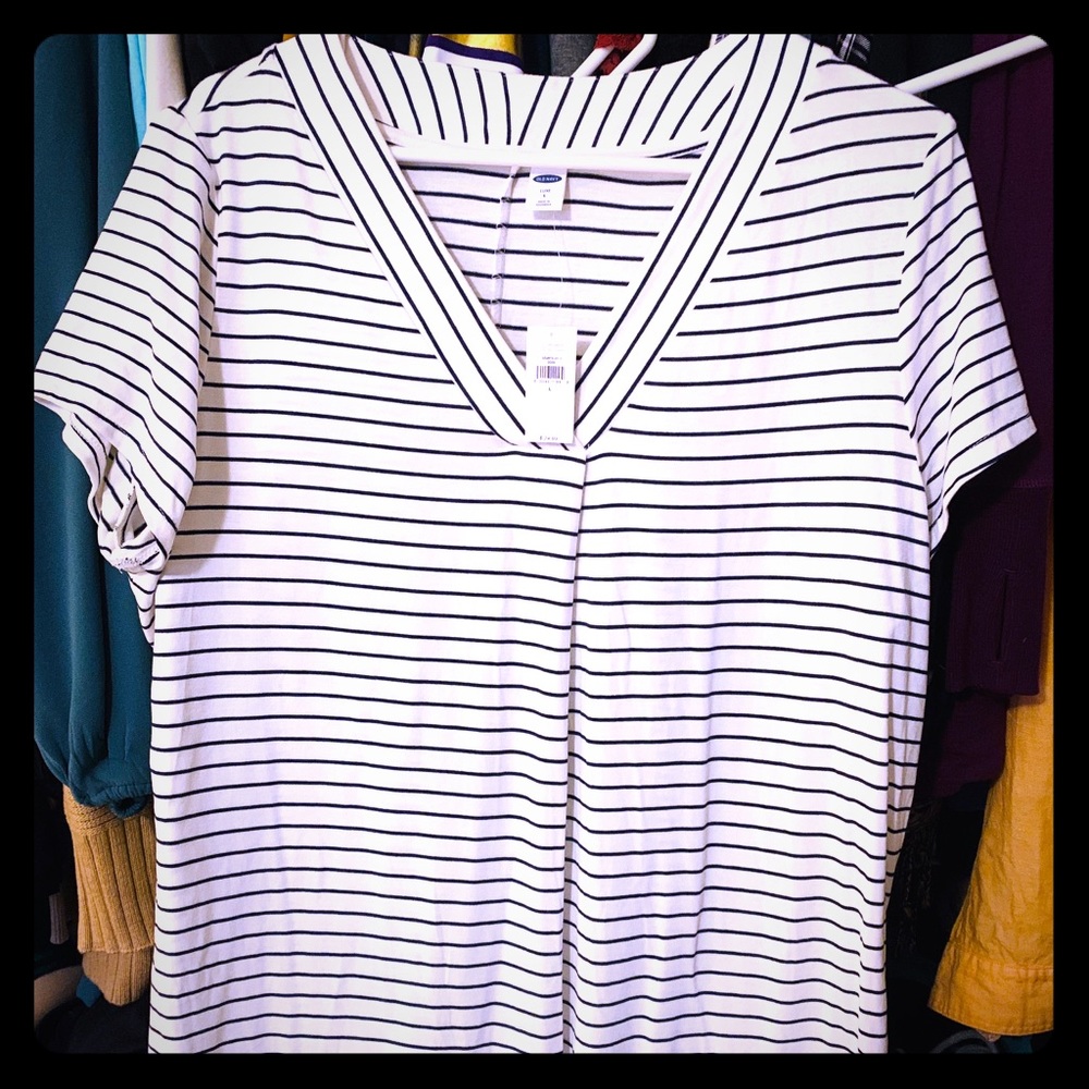 Old Navy Loose-Fit Luxe V-Neck Tunic Tee for Women